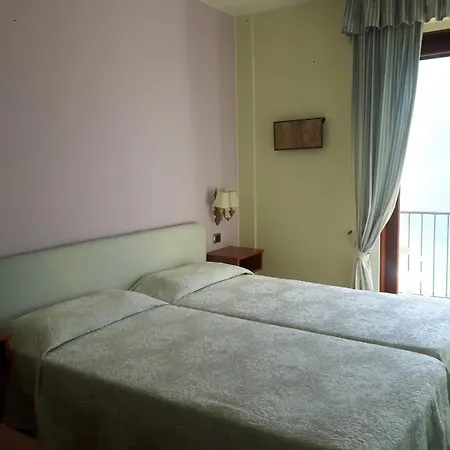 Stella D'italia Hotell 3*
